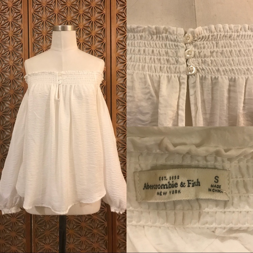 Abercrombie & Fitch White off the shoulder top S